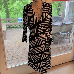Banana Republic Black & White Jersey Knit Wrap Dress